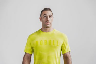 Nobull Men's T Shirts Yellow Camo | Australia (KB2653)